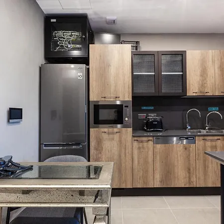 Lovely Vacation, Private Entrance With Wifi By 360 Estates * Msida