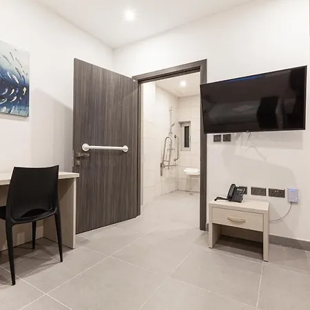 Lovely Vacation, Private Entrance With Wifi By 360 Estates Apartamento Msida