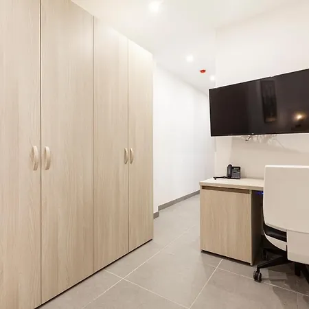 Lovely Vacation, Private Entrance With Wifi By 360 Estates Appartement
